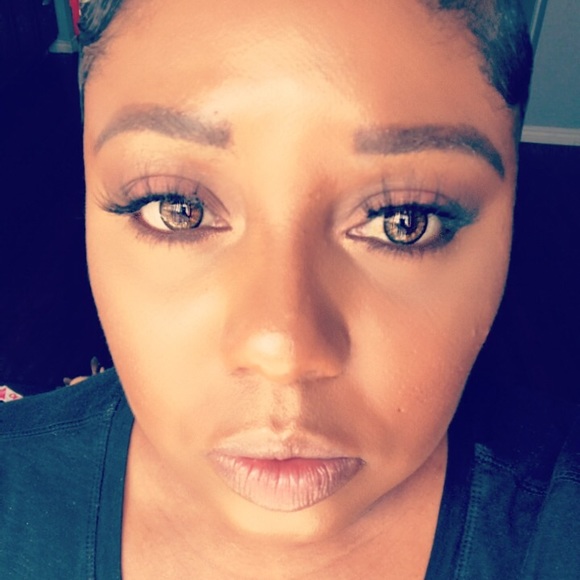 Meet your Posher, Dana - Picture 1 of 1